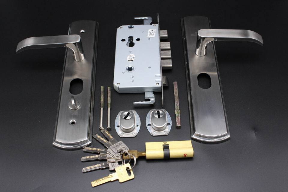 Supply all kinds of pin code door lock,marine sliding door lock,stainless steel door lock